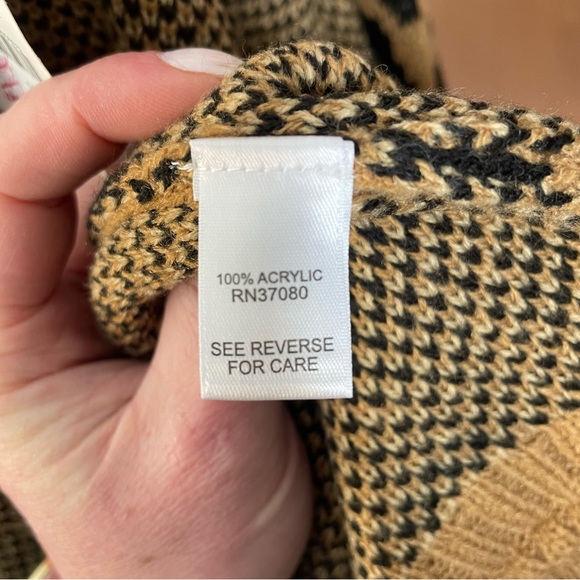 Cato Women’s Tan Leopard Animal Print Fringe Cardigan Vest Sweater NWT Large - Picture 7 of 10